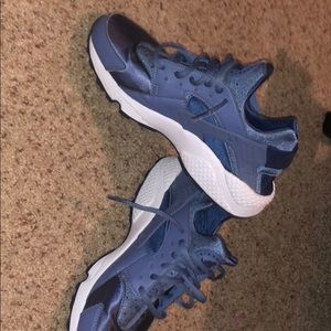 Nike huaraches